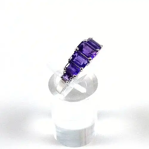 Ring aus 925 silber mit Amethyst  Größe 57