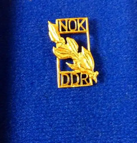 original alte goldene Ehrennadel NOK der DDR in OVP