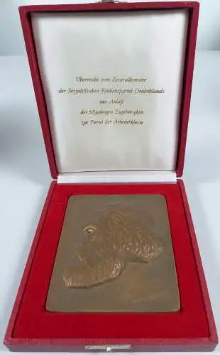 Relief aus Bronze Karl Marx Ehrengabe in OVP Bestzustand