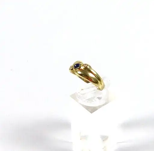 Ring aus 333 Gold mit Saphir und Diamanten je 0,02 ct.  Größe 56 2