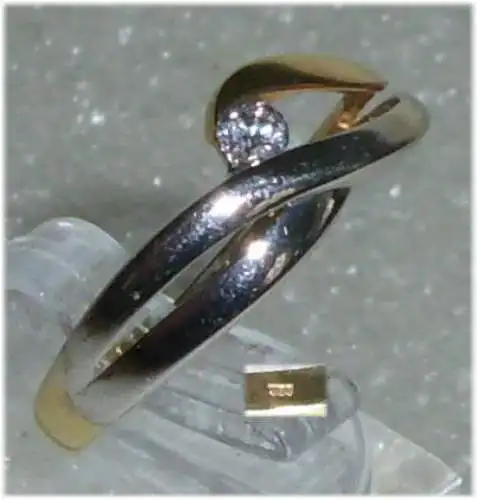 Ring aus 333er Gold mit Zirkonia  Gr. 59 Ø 18,8 mm  neuwertig (da3283)