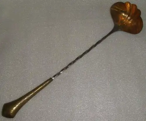 WMF Straußenmarke Jugendstil-Bowlenkelle mit gedrehtem Stiel