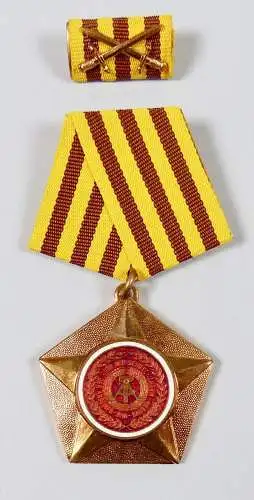 Original Kampforden in Bronze für Verdienste um Volk und Vaterland (da6026)