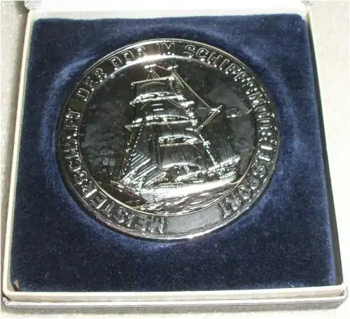 DDR Medaille Meisterschaft der DDR im Schiffsmodellsport  in OVP (da3308)