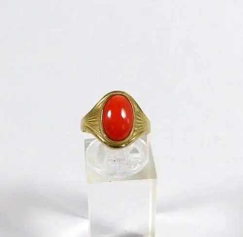 Ring aus 333 Gold mit Koralle Größe 55