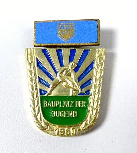 original altes Abzeichen Bauplatz der Jugend