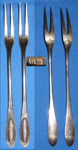 2 Jugendstil-Vorleger versilbert