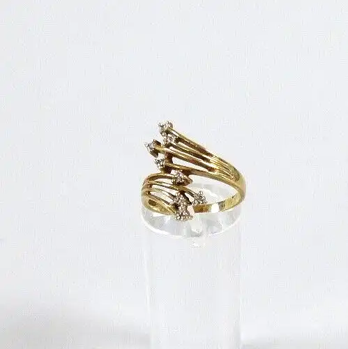 Ring aus 333 Gold  mit  Zirkonia Größe 54