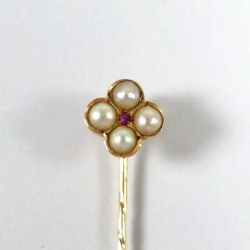 Krawattennadel aus 585 Gold mit kleinem Rubin und Perlen 1