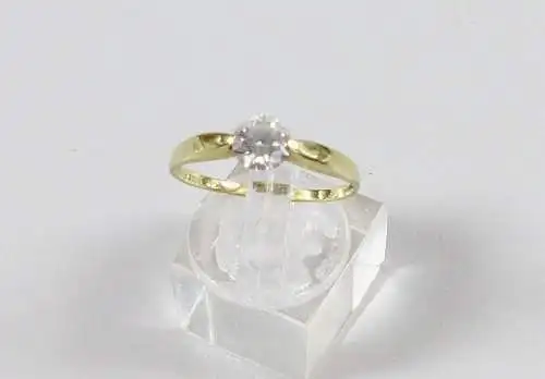 Ring aus 333 Gold mit Zirkonia, Gr. 56 Ø 17,8 mm   (da6863)