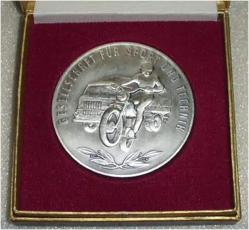 GST - Medaille "Erhöht die Verteidigungsbereitschaft der DDR"  in OVP (da3141)