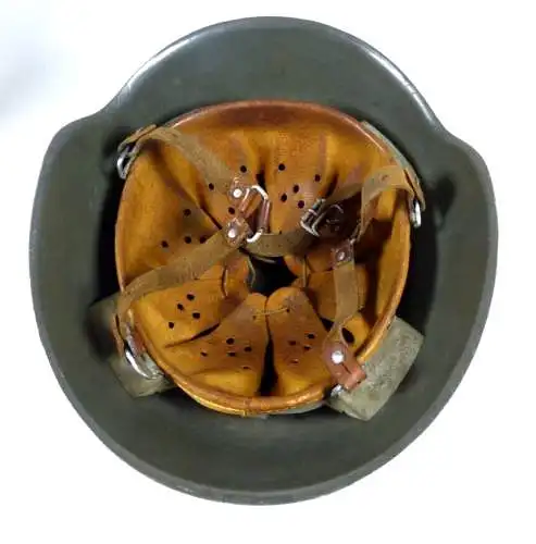 original alter DDR NVA Stahlhelm 3 Nieten von 1960 altes Futter