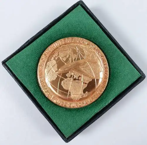 DDR Medaille Langstreckenflüge A 310 Interflug in OVP  (da6608)