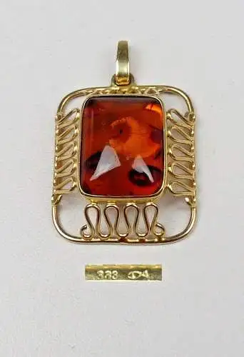 Toller Bernstein/Amber Anhänger aus 333er Gold   Fischland        (da5039)