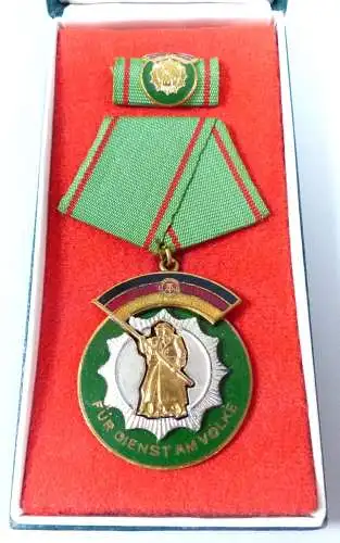 DDR original Ehrenzeichen der Deutschen Volkspolizei in OVP Bartel 121 d1