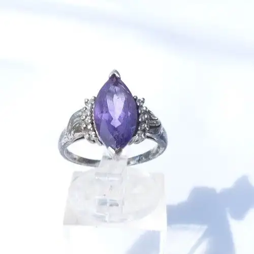 Ring  aus 925 Silber  mit Amethyst Größe 55
