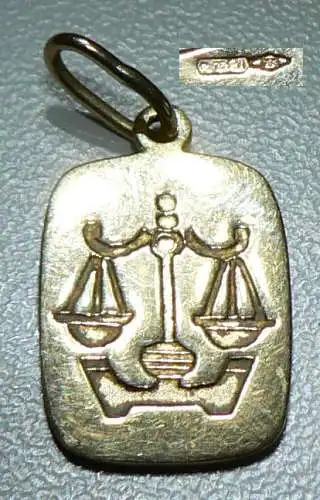 Toller Anhänger Waage aus 333er Gold  (da4262)