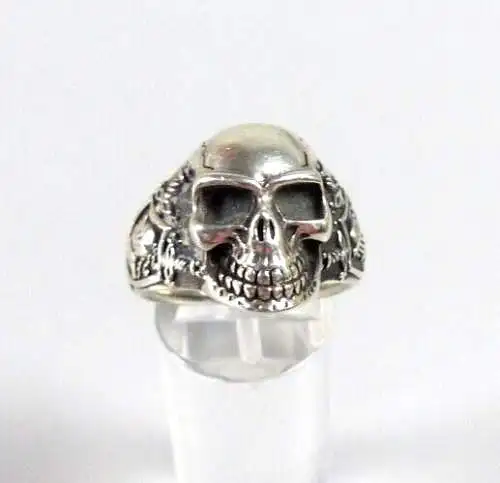 Totenkopfring Schädelring aus 925 Silber Größe 64