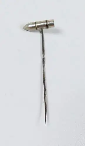 Anstecknadel mit Artillerie Granate   (da6625)