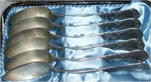 6 feine original alte Gründerzeit  Kaffeelöffel aus 800er Silber in OVP (da3610)