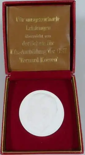 DDR Medaille Für ausgezeichnete Leistungen KfZ Ausbildung der GST  in OVP