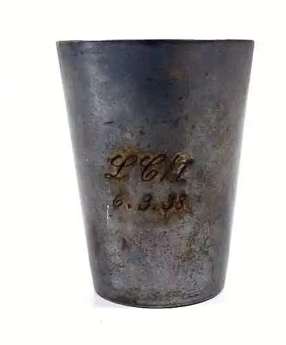 Schnapsbecher aus 835 Silber mit Monogramm und 6.3.38