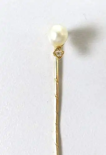 Krawattennadel aus 585 Gold mit  Perle und Diamant