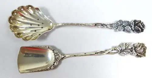 2 Zuckerlöffel einmal Puderzucker aus 835 Silber Hildesheimer Rose