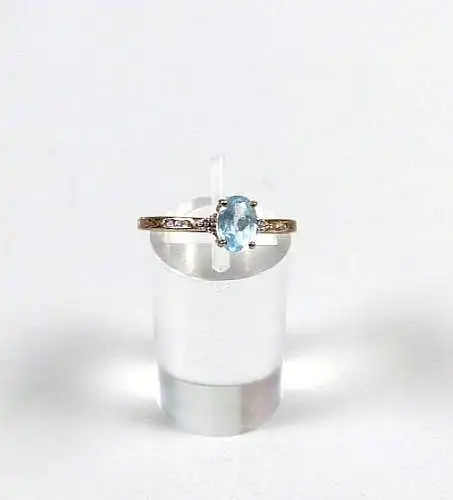 Ring aus 925 Silber vergoldet mit  Aquamarin und zwei Zirkonia  Größe 60