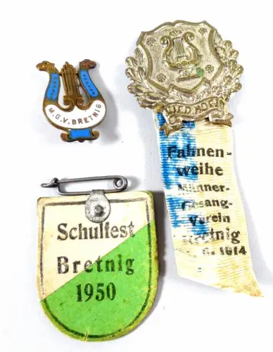 3 original Abzeichen Bretnig ab 1914 bis 1950 und Männergesangsverein emailliert