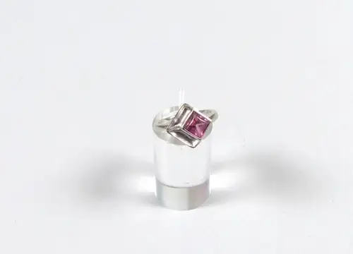 sehr schöner Ring aus 925 Silber  mit Amethyst  Größe 54