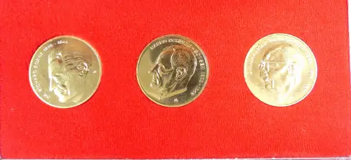 3 Medaillen in Gold MfS DDR in OVP