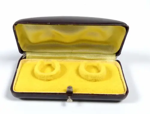 original alte DDR Schmuckschachtel aus Bakelit für Eheringe groß neuwertig
