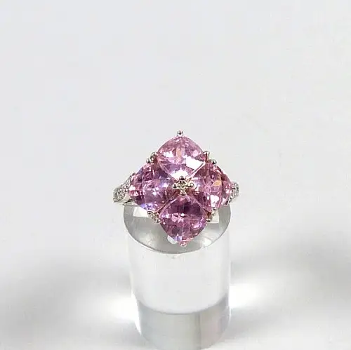 Ring aus 925 Silber mit Rosenquarz  und weißen Steinen Größe 57