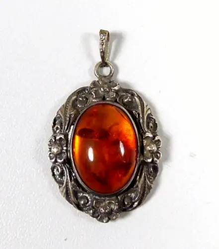 Anhänger aus 830 Silber mit Bernstein Amber