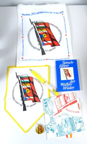 DDR Manöver Waffenbrüderschaft 1980 original Tüte mit Inhalt