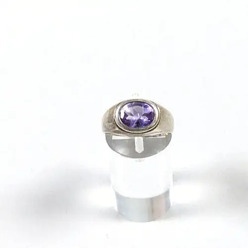 Ring aus 925 Silber mit Amethyst,  Größe 57