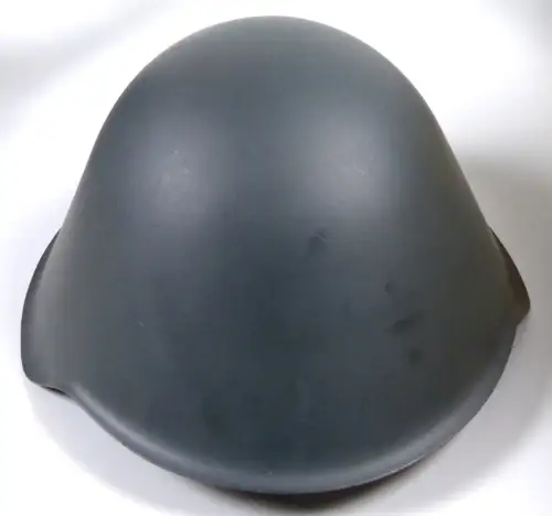 NVA Stahlhelm Top Zustand wohl ungetragen