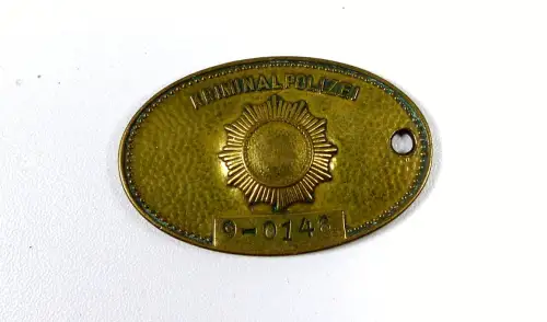 original alte DDR Kripomarke Berlin 9-0146 Kriminalpolizei Dienstmarke