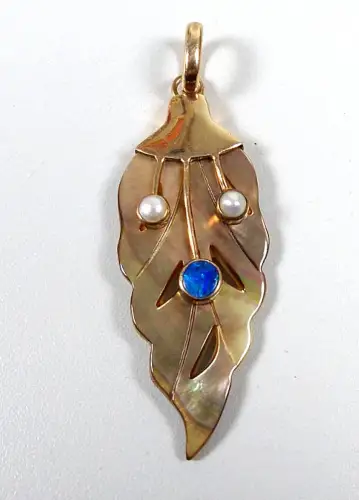 Toller alter Anhänger Silber vergoldet Powershell mit Perlen und Opal