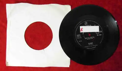 Single Freddie & The Dreamers: Playboy (Columbia OB 7929) UK 1966 Musterplatte