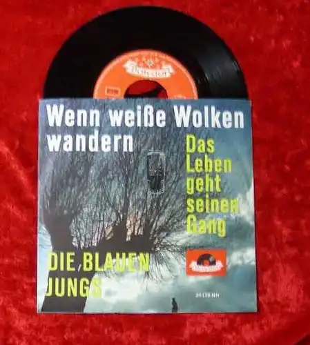 Single Blauen Jungs: Wenn weiße Wolken wandern