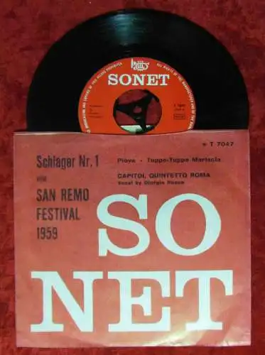 Single Capitol Quintetto Roma w/ Giorgio Rocco: Piove (Sonet T 7047) DK 1959