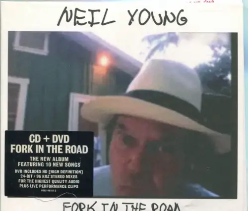 CD & DVD  Neil Young: Fork In The Road (Reprise)