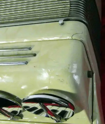 Akkordeon Scandalli Brevetto Sax Klappen 120 Bässe perlmutt im Koffer