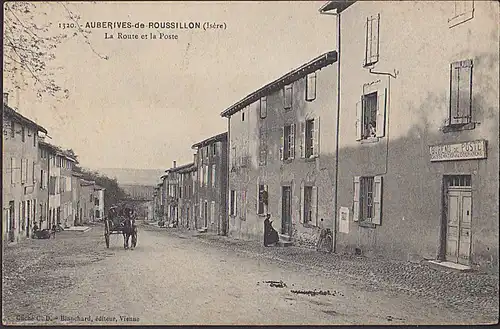 Auberive  de ROUSSILLON (ISERE) AK La Route et la Poste Postamt Bureau des Poste nach Halle (Saale)