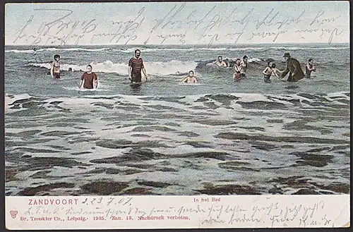 Zandvoort In het Bad CAK 1905  Am Strand der Nordsee, Bademode