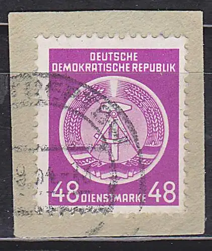 DDR Dienstmarke A13 48 Pf. Staatswappen auf Unterlage bedarfsgestempelt