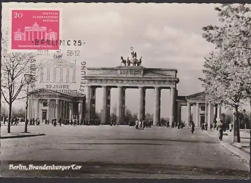 Germany DDR MC 665, Maximumkarte mit 20 Pf. Berlin Brandenburger Tor, SoSt. 29.11.58 vom Ersttag