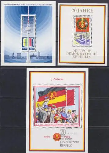 Berlin Hauptstadt der DDR 20 Jahre Bl. Rote Rathaus, UKW- und Fernsehturm